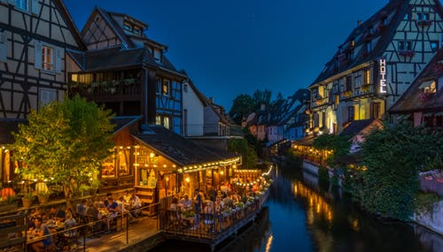 Usta Oyuncu Rasim Öztekin Hayatını Kaybetti